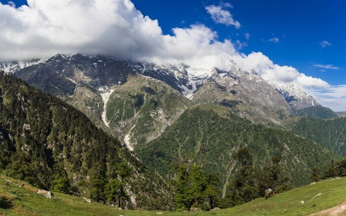 Himalaya_s-view-from-Dharamshala-